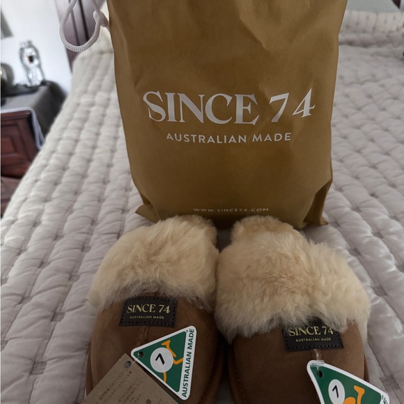 Since 74  Sheepskin Slippers - Chestnut - Picture 2 of 10